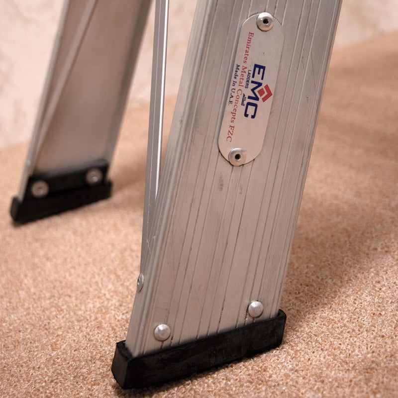 EMC Dual Purpose Aluminium 3 Step Ladder - Heavy Duty, 250 kg Capacity, Slip-Resistant Steps, Safety Lock, Compact Size - 1.54 Meter - Image 4